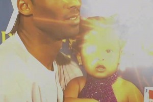 科比大女兒娜塔莉亞神似科比！